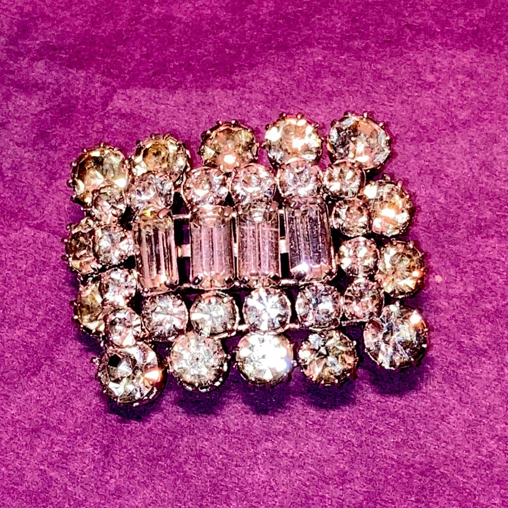 Vintage crystal brooch silver tone